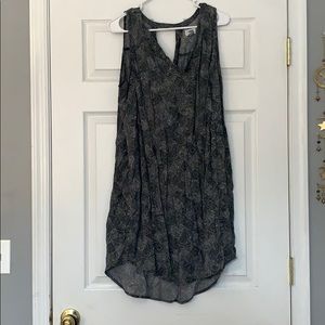 Old Navy Grey and White Dress